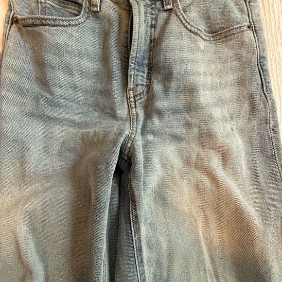 Old Navy Sky Hi Wide Leg Jeans - Picture 3 of 3